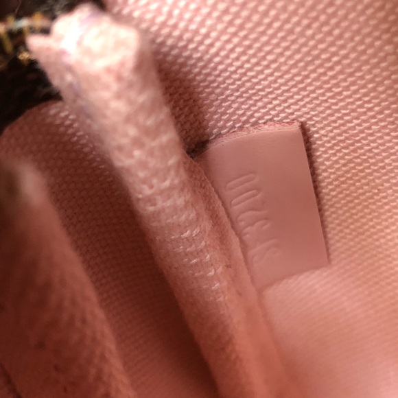 SOLD ON OTHER PLATFORMS 💕 Vivienne Limited Edition 2020 - Picture 4 of 5